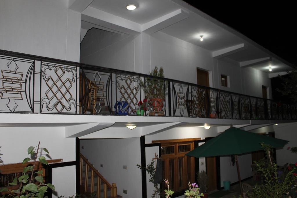 Travellers House Hotel Leh Exterior photo