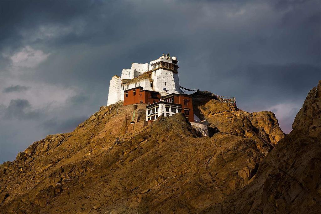 Travellers House Hotel Leh Exterior photo